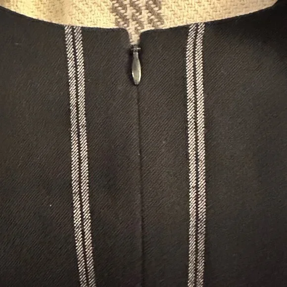 NWOT 10 Crosby Derek Lam Black White Pinstripe Sleeveless Back Zip Top 0 - Picture 6 of 7